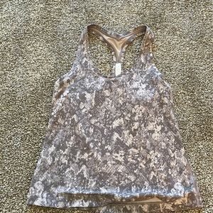 Lululemon tank size 8